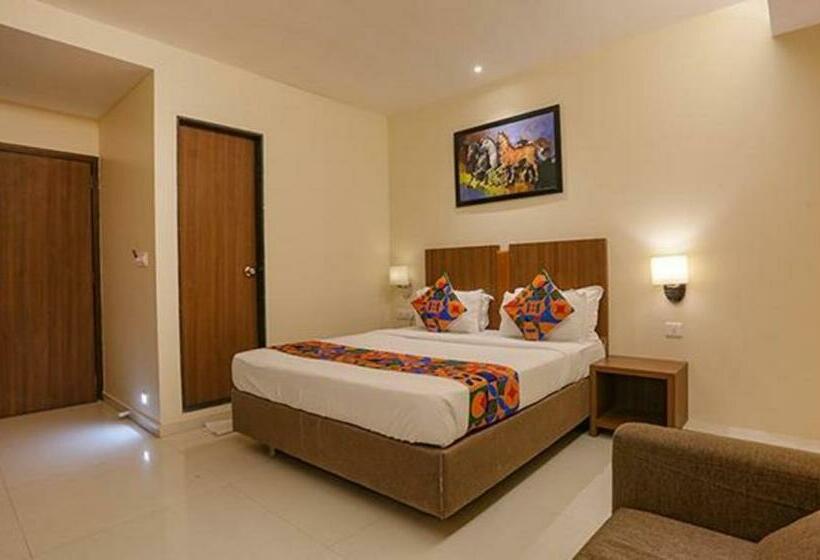 Трехместный Президентский, Fabhotel Royal International   Nr Mumbai International Airport