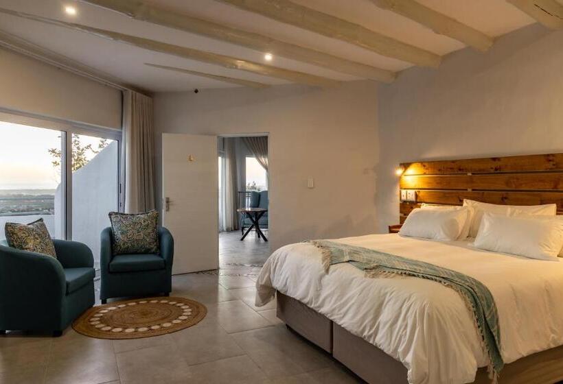 Люкс с Балконом, Capri Sands Luxury Guest House