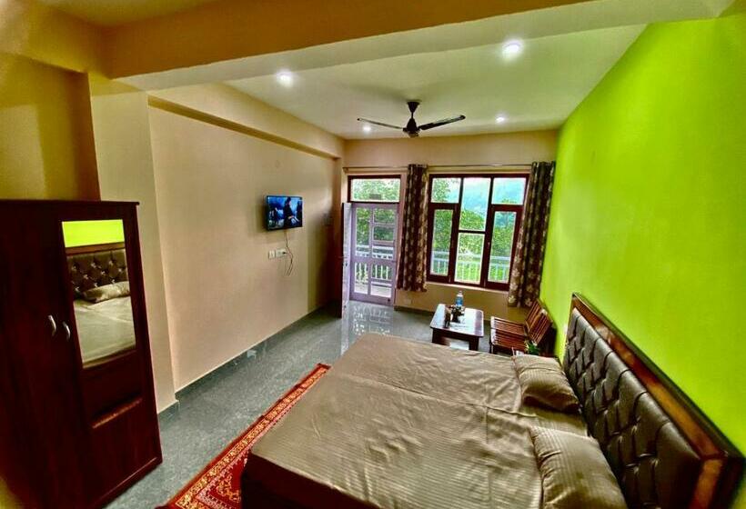 디럭스 룸, Himalayan Holiday Homez