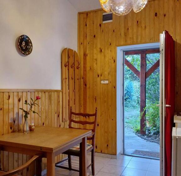 استودیوی استاندارد, Blues Ryokan