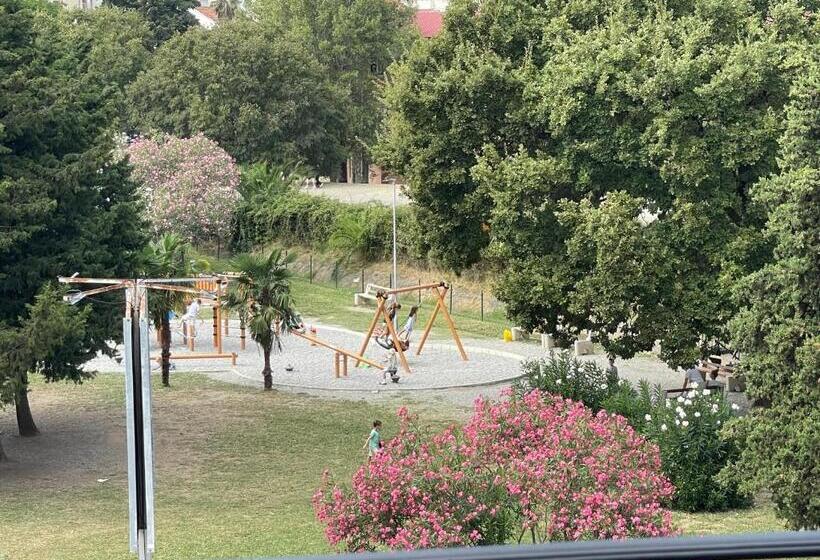 اتاق استاندارد با چشم‌انداز کوهستان, Comfort Apartments Pasha