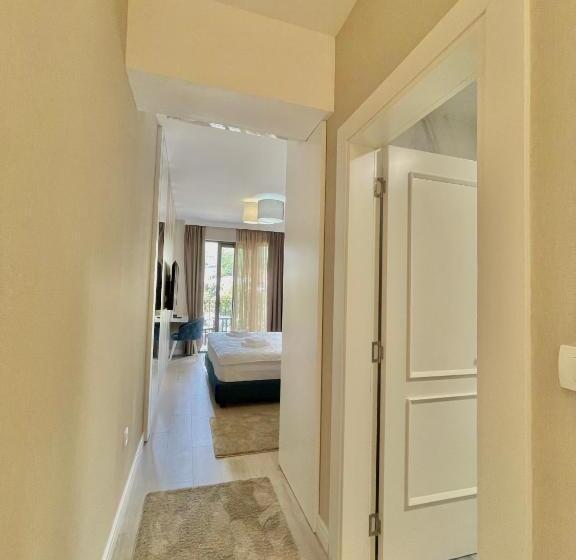 اتاق استاندارد با چشم‌انداز کوهستان, Comfort Apartments Pasha