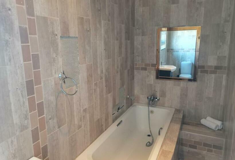Семейный Номер Deluxe, Maletjane Holiday Resort