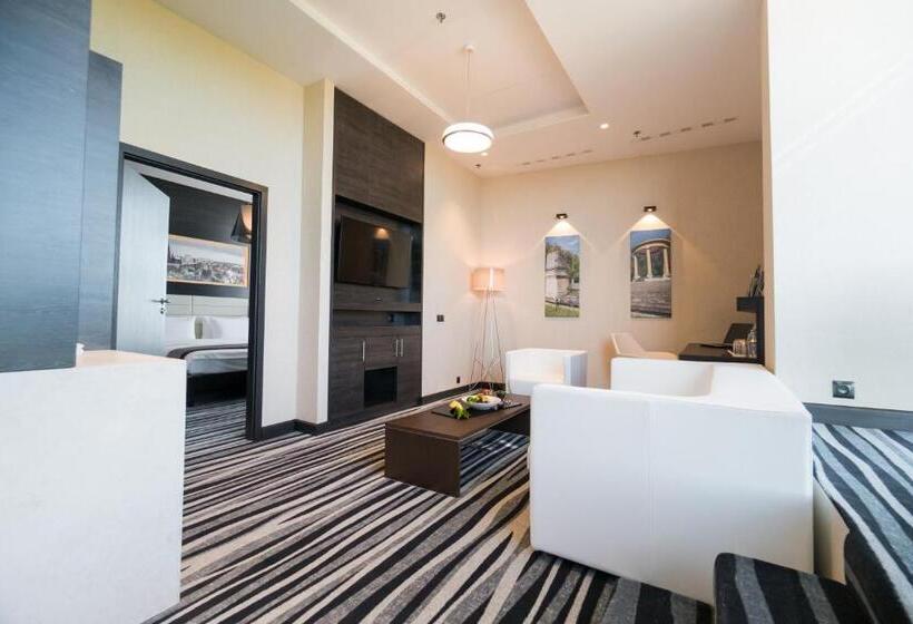 Люкс Executive Кровать Кинг, Holiday Inn Dąbrowa Górnicza Katowice, An Ihg