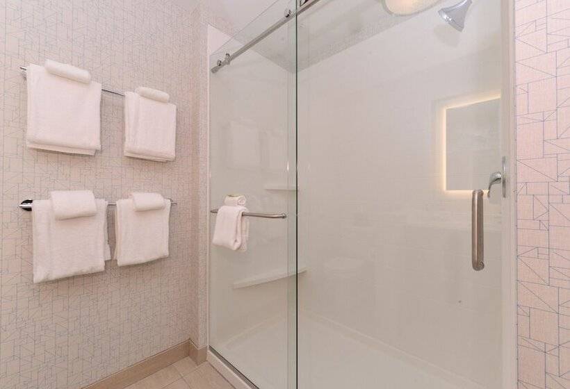 스탠다드 룸, Holiday Inn Express & Suites Trinity, An Ihg