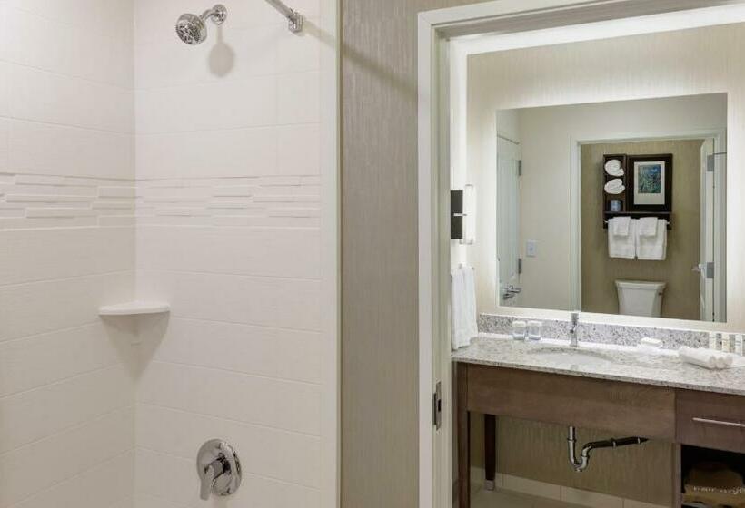 מיטת קינג בסוויטה, Homewood Suites By Hilton Cape Canaveralcocoa Beach