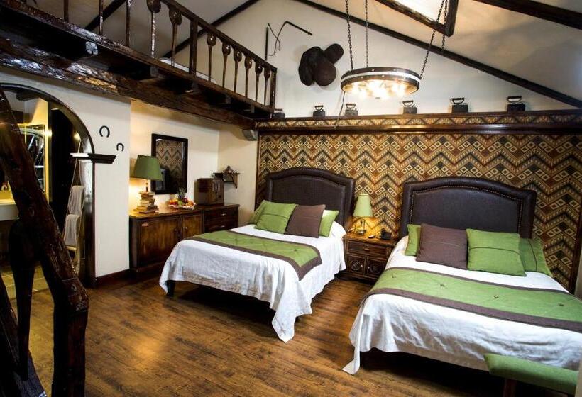 اتاق استاندارد چهار تخته, Hosteria Rumipamba De Las Rosas