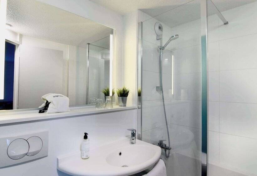 اتاق استاندارد سه نفره, Ibis Budget Vannes