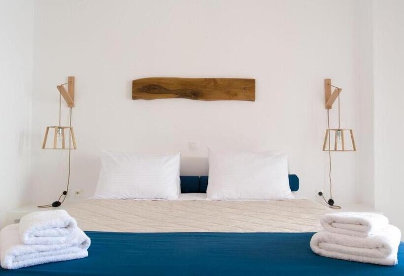 Studio Standard Vue Mer, Santorini Crystal Blue Boutique