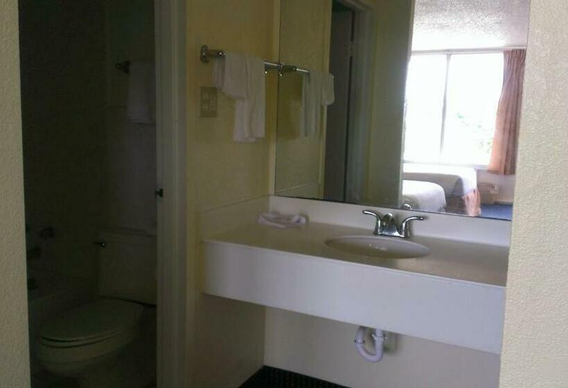 스탠다드 룸 킹사이즈 침대, Motel 6 Hammond, La – I 12 – I 55