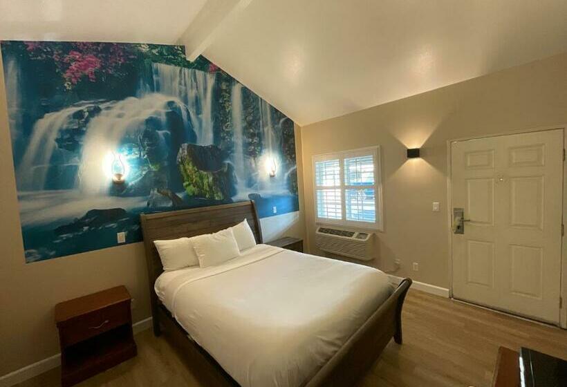 스탠다드 룸 킹사이즈 침대, Escondido Inn