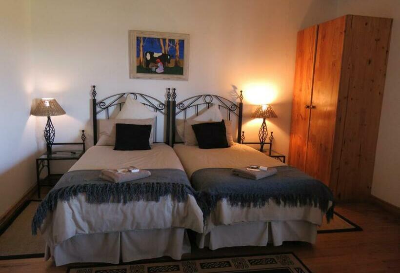 غرفة قياسية, Mentors Country Estate