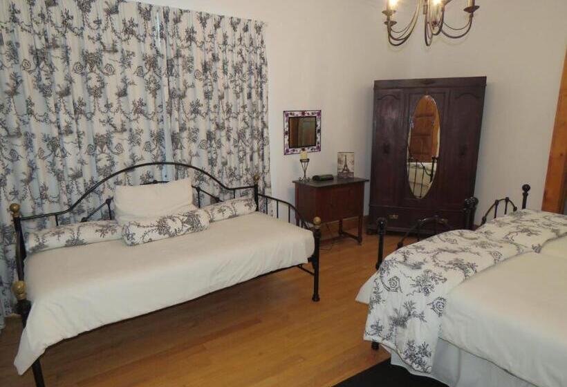 منزل غرفة نوم واحدة, Mentors Country Estate
