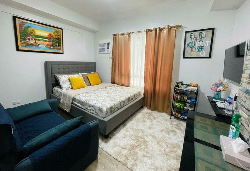 스탠다드 스튜디오, Gravins616 Condo Bcd