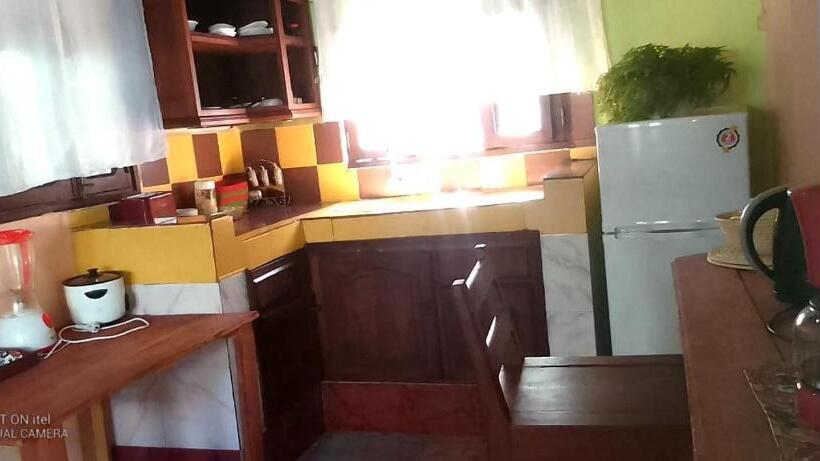 آپارتمان 1 خوابه با تراس, Maison D Hôtes Villa Mont Du Pèlerin à Toamasina Madagascar