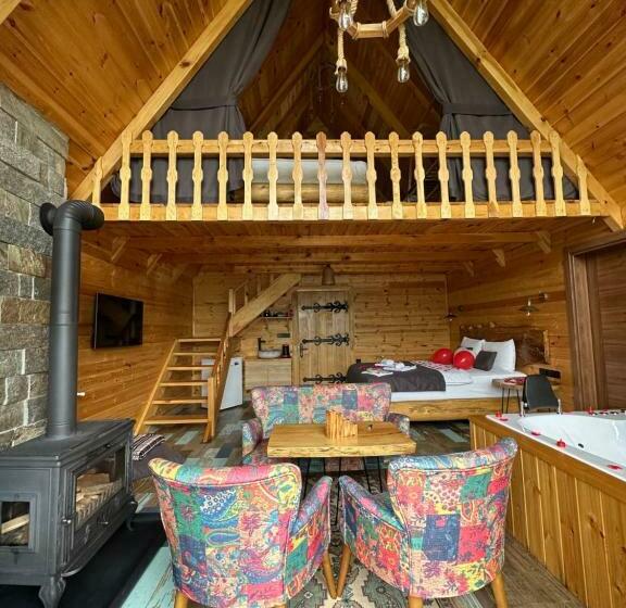 اتاق استاندارد با تراس, Dağlara Bungalov