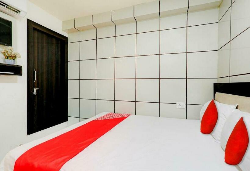 غرفة كلاسيكية ثلاثية, Oyo Flagship 81395 Hotel The Moon