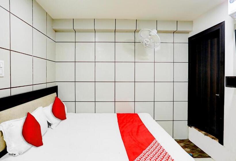 غرفة كلاسيكية ثلاثية, Oyo Flagship 81395 Hotel The Moon