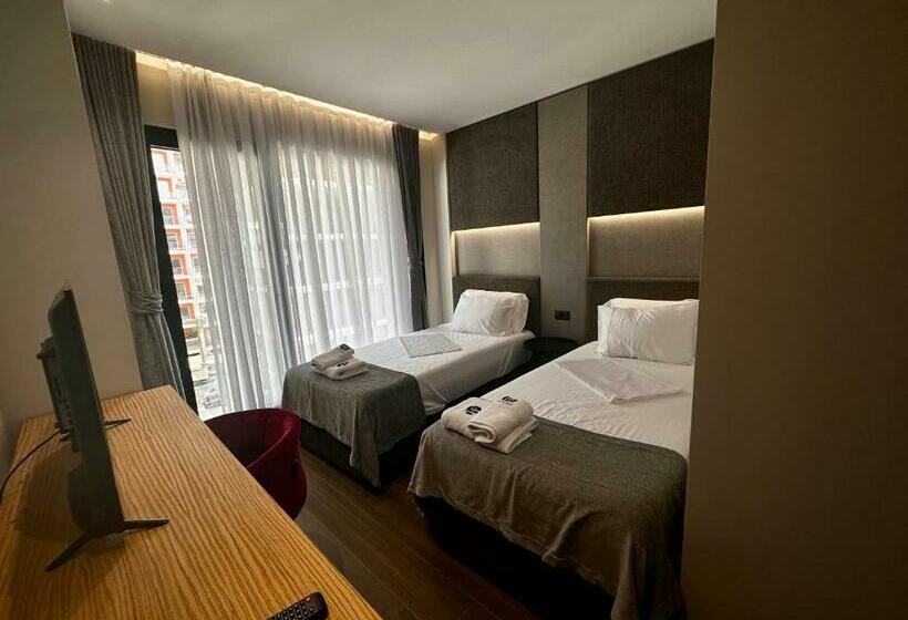 패밀리 룸, Frojd Kune Resort & Beach