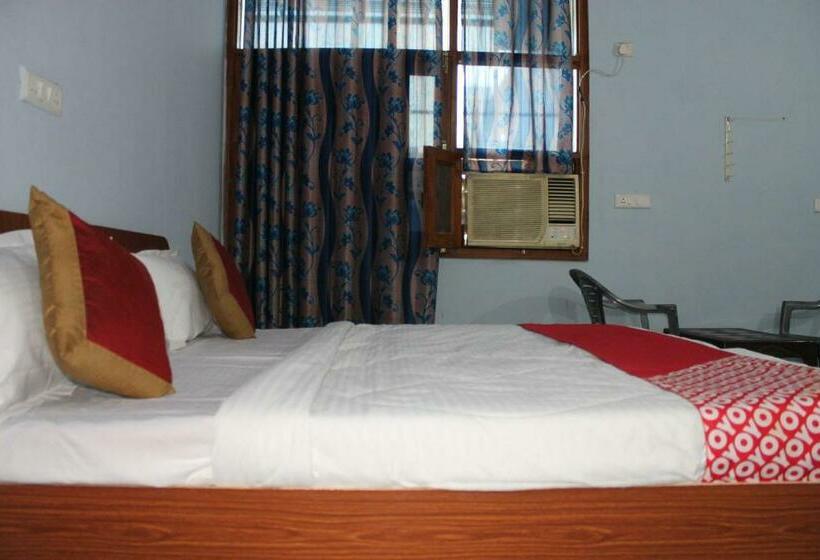 Трехместный Номер Классика, Oyo Hotel Akki Plaza