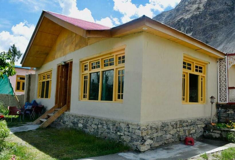 Deluxe Neljän Hengen Huone, Orgventure Resorts Skardu