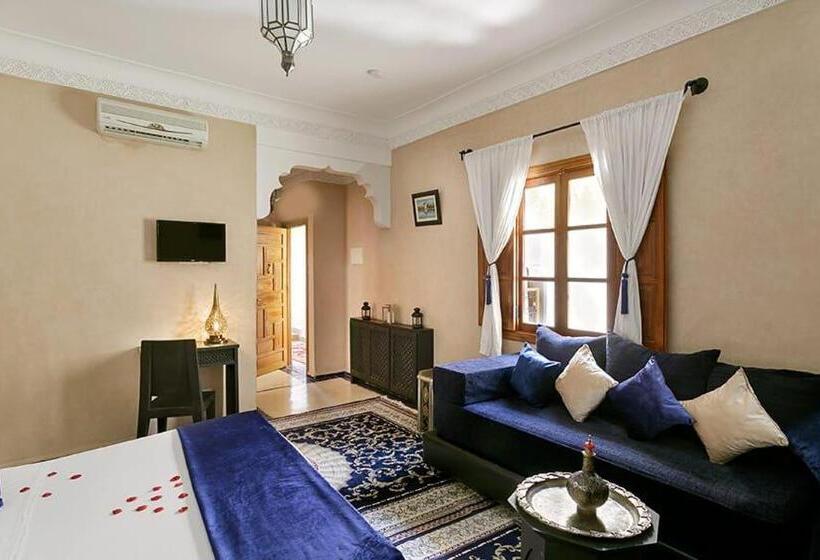 اتاق استاندارد چهار تخته, Arabian Riad