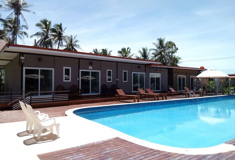 Номер Superior Вид на Бассейн, The Ford Sunset Beach Resort
