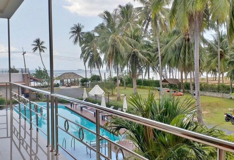 Номер Deluxe, The Ford Sunset Beach Resort