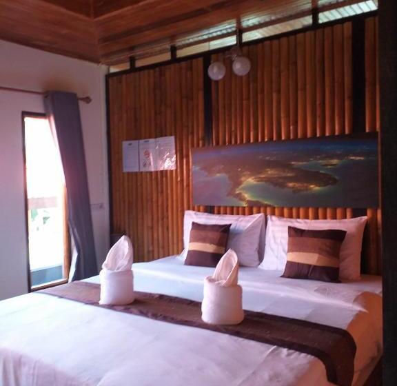 Семейный Номер, The Ford Sunset Beach Resort