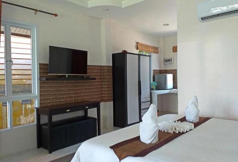 Трехместный Номер Deluxe, The Ford Sunset Beach Resort