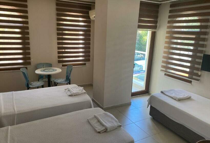 اتاق لوکس سه تخته, Astoria Life