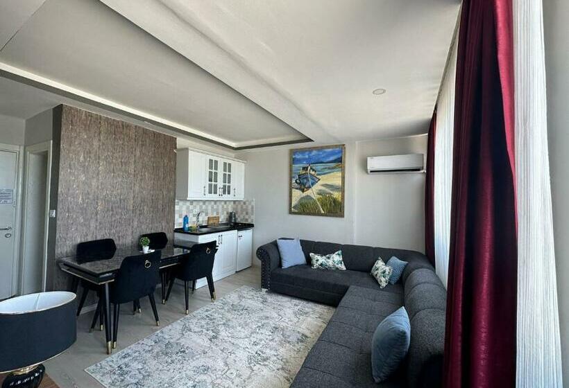 اتاق خانوادگی, Comfort Sui̇tes Urla