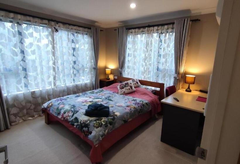 Quarto Estandar, Monique S Nth Shore Prvt Bthrom Air Con Tv茉莉卡独立卫浴空调屋4人