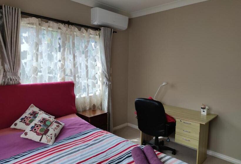 Quarto Deluxe Cama Queen, Monique S Nth Shore Prvt Bthrom Air Con Tv茉莉卡独立卫浴空调屋4人