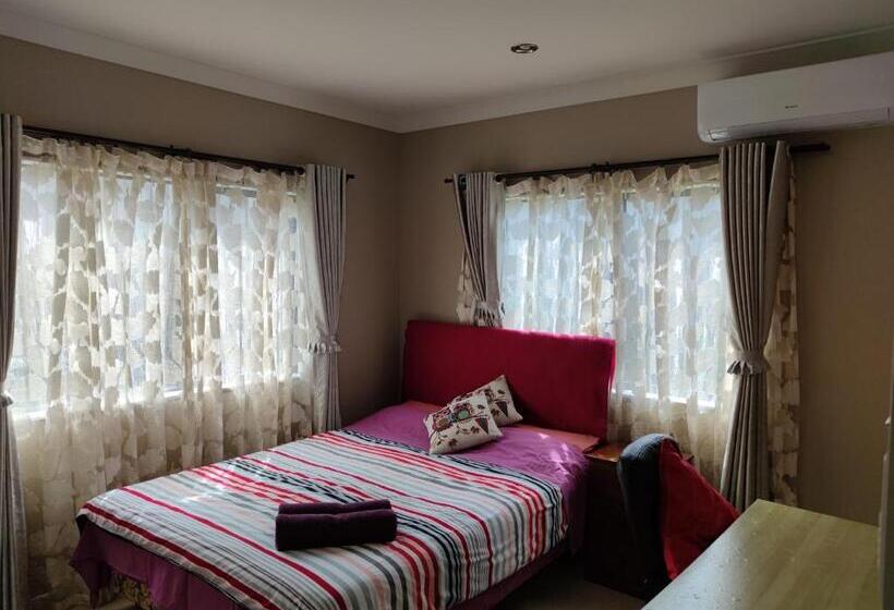 Quarto Deluxe Cama Queen, Monique S Nth Shore Prvt Bthrom Air Con Tv茉莉卡独立卫浴空调屋4人