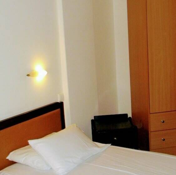 Quarto Estandar, Ambrosia