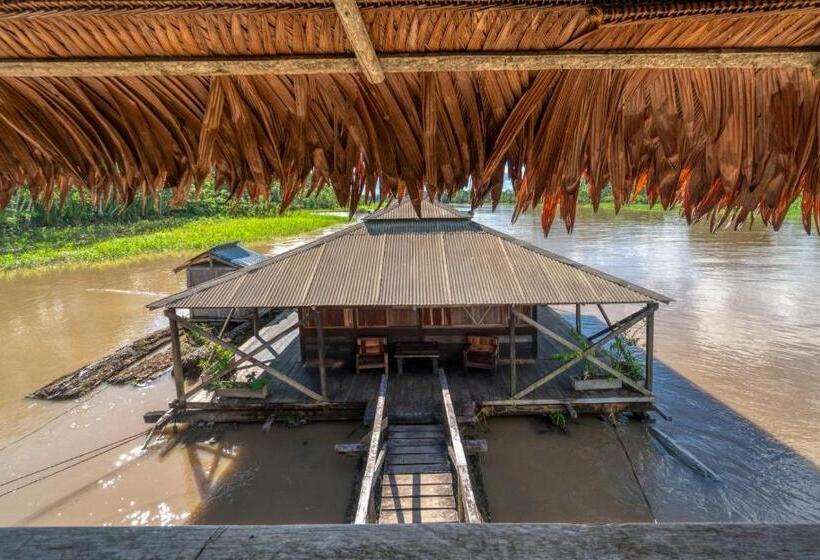 Suite with lake view, Cabaña Flotante Kurupira
