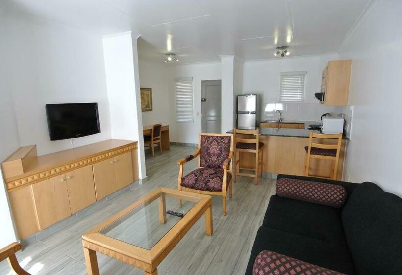 Номер Executive, Airport Inn And Suites