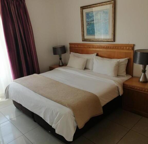 Номер Executive, Airport Inn And Suites