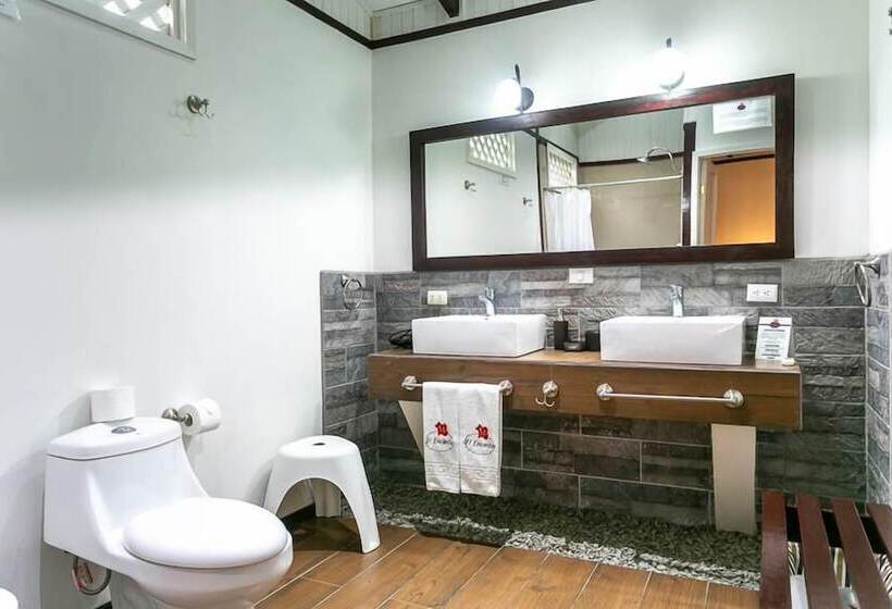 Bungalow Superior, El Encanto