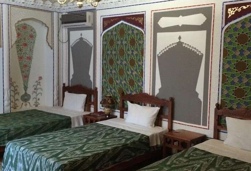 스탠다드 트리플 룸, Komil Bukhara Boutique