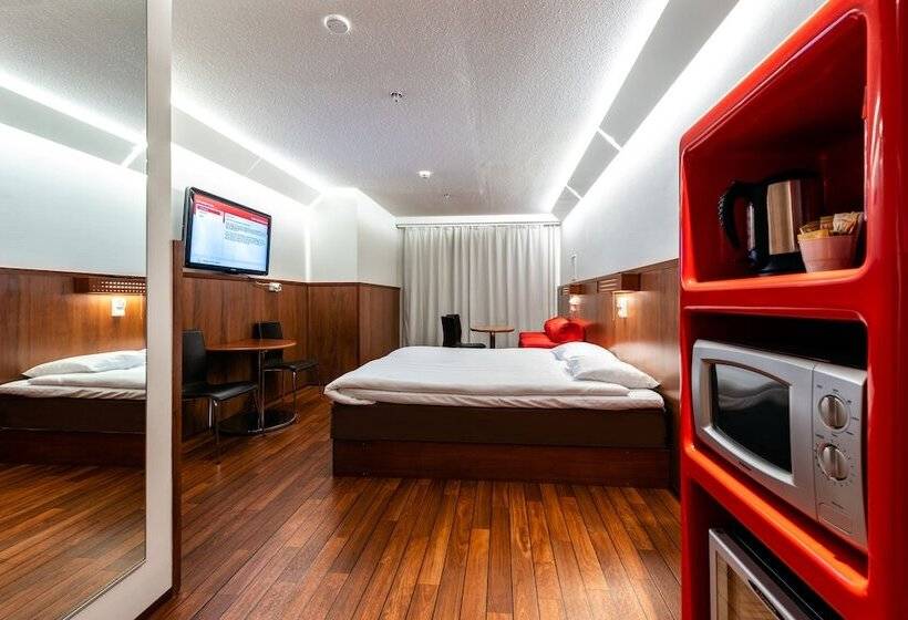 Perhehuone, Omena Hotel Jyväskylä