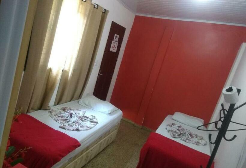 Quarto Estandar, Aparecida Akuto S Pousada