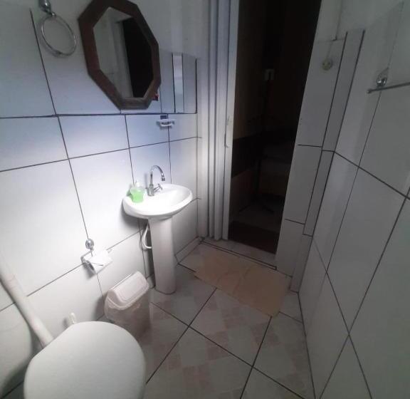 Quarto Estandar, Aparecida Akuto S Pousada