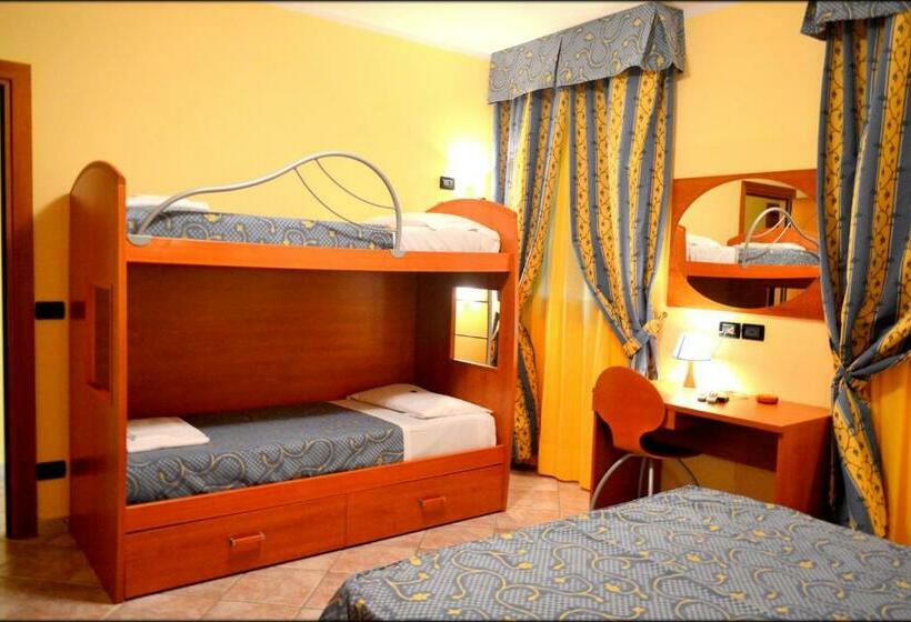 اتاق استاندارد چهار تخته, Anfora