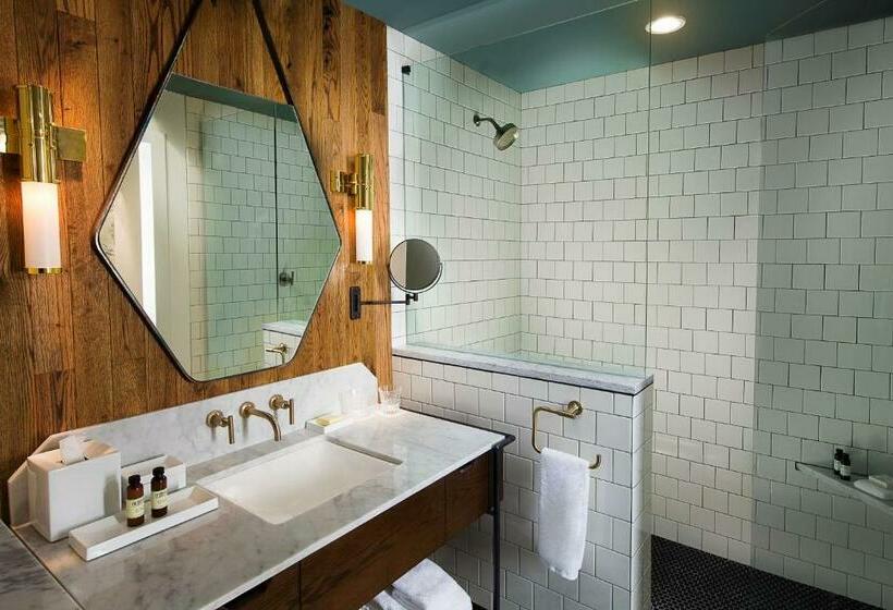 Стандартный Номер Кровать Кинг, Thompson Nashville, By Hyatt