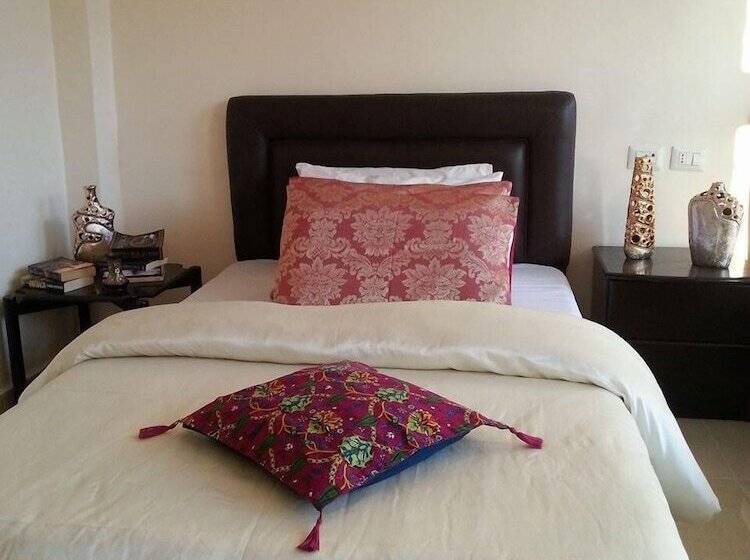 اتاق استاندارد سه نفره, Zaman Ya Zaman Boutique