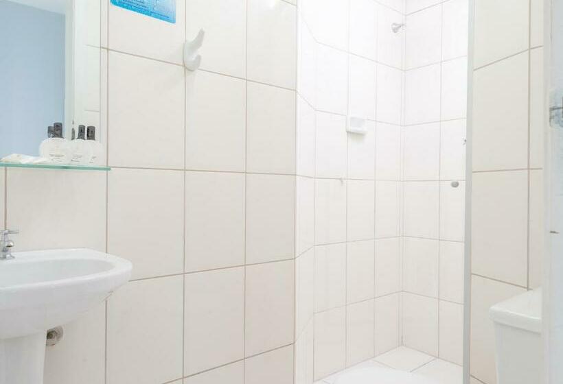 اتاق استاندارد سه نفره, Hostel Carabelas   Proximo A 25 De Março E Brás