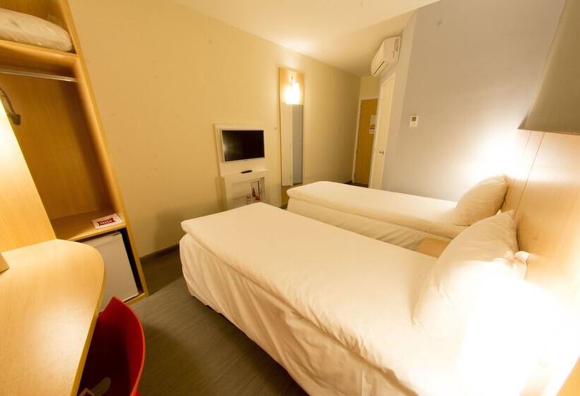 Номер Стандарт, Ibis Aracruz