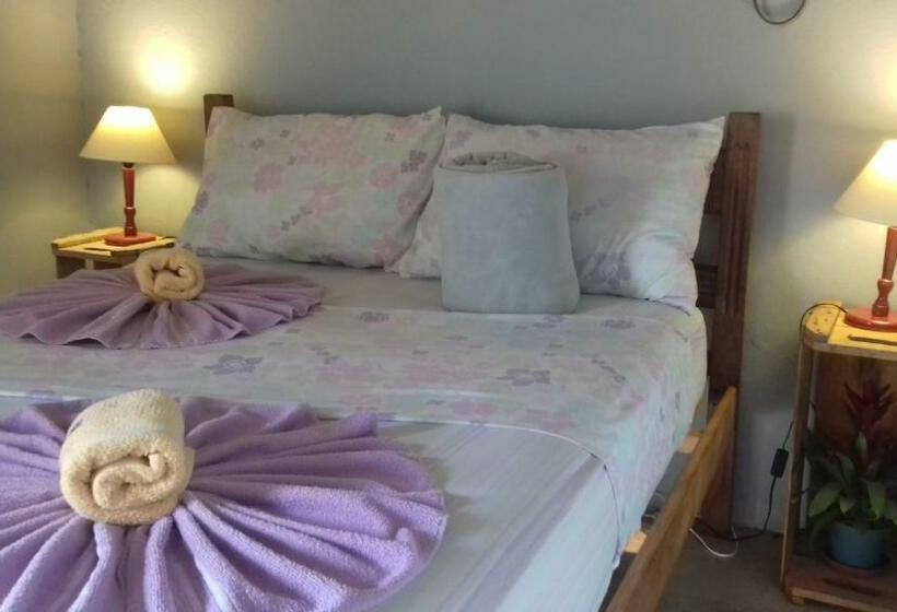 Люкс Повышенной Комфортности, Maracujá Hostel